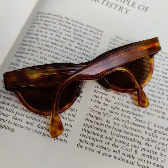 Vintage Sunglasses by Alain Mikli Paris Hand Made France 1980s - Picture 4 of 9